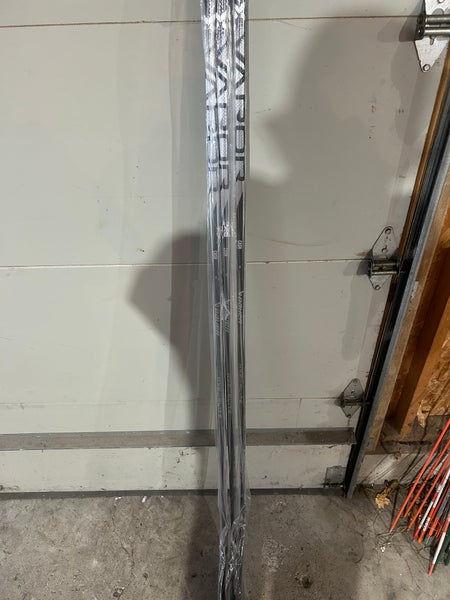Senior Bauer Vapor Hyperlite 2 Right Handed Hockey Stick P92 95 Flex (New)