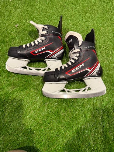 2017 CCM JetSpeed FT340 Hockey Skates Regular Width Size 1