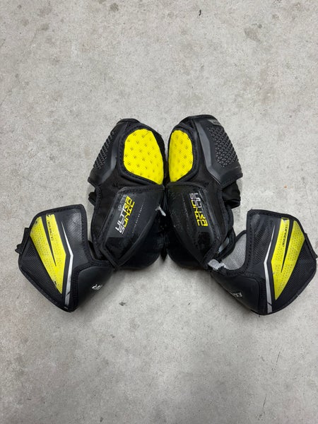 Bauer Ultrasonic Senior Medium Elbow Pads Pro Stock (Used)