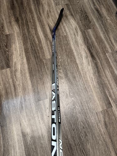 2 Easton Synergy SL Heatley 85 Flex Right Handed