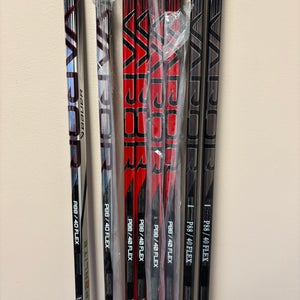 Junior Bauer Vapor Hyperlite 2 Right Handed Hockey Stick P88 40 Flex (New)