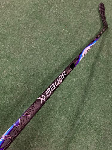 2- Pack Senior Bauer Vapor FlyLite Hockey Stick Left Hand P28 70 Flex (New)