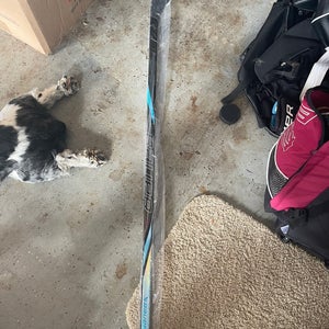 Junior Bauer Nexus Tracer Right Handed Hockey Stick P28 50 Flex (New)