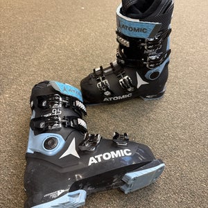 Mondo 23 & 23.5 Women's Atomic All Mountain Hawx Prime 95 W Ski Boots Medium Flex (Used)
