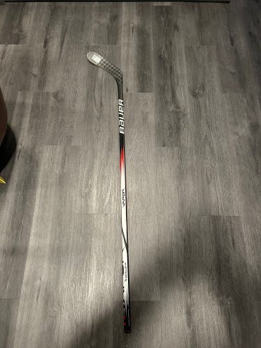Senior Bauer Vapor Team Left Hand Hockey Stick P28 77 Flex Pro Stock (New)