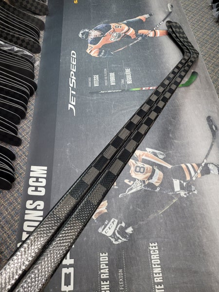 2 PACK | P92 | 85 Flex NEW! Senior CARBON PRO Extra Lite Left Hand Hockey Stick Pro Stock (New)