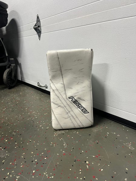 Pro Passau goalie blocker