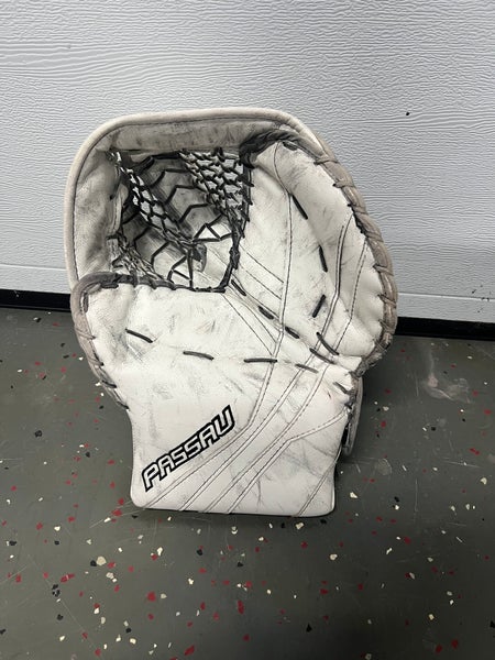 Pro Passau goalie glove