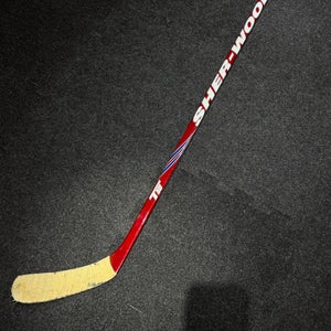 Intermediate Sher-Wood T50 Right Handed Hockey Stick Heel Pattern 90 Flex (Used)