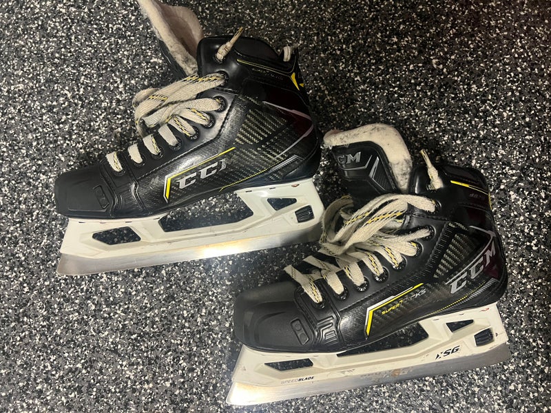 CCM Super Tacks 9370 Hockey Goalie Skates Regular Width Size 5 (Used)