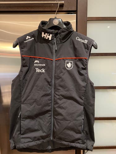 Black Medium Adult Unisex Helly Hansen Vest (Used)