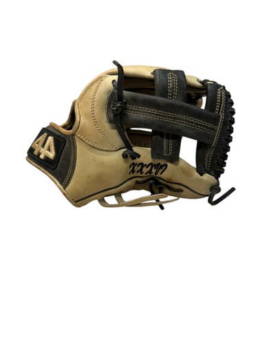 Used 44 PRO CLASSIC SERIES BB/SB Glove RH Throw Black And Natural 11 3/4" 11835-S000202329