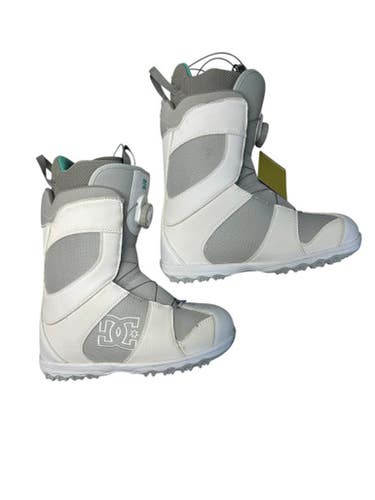 Used DC Shoes SEARCH Womens Snowboard Boots White Senior 9 11835-S000202416