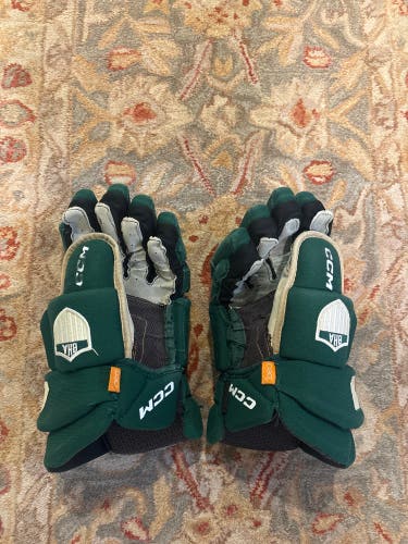 BHA CCM Tacks AS-V Pro Gloves 15" Pro Stock (Used)