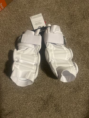 Medium Adult Maverik M6 Arm Pads (New)