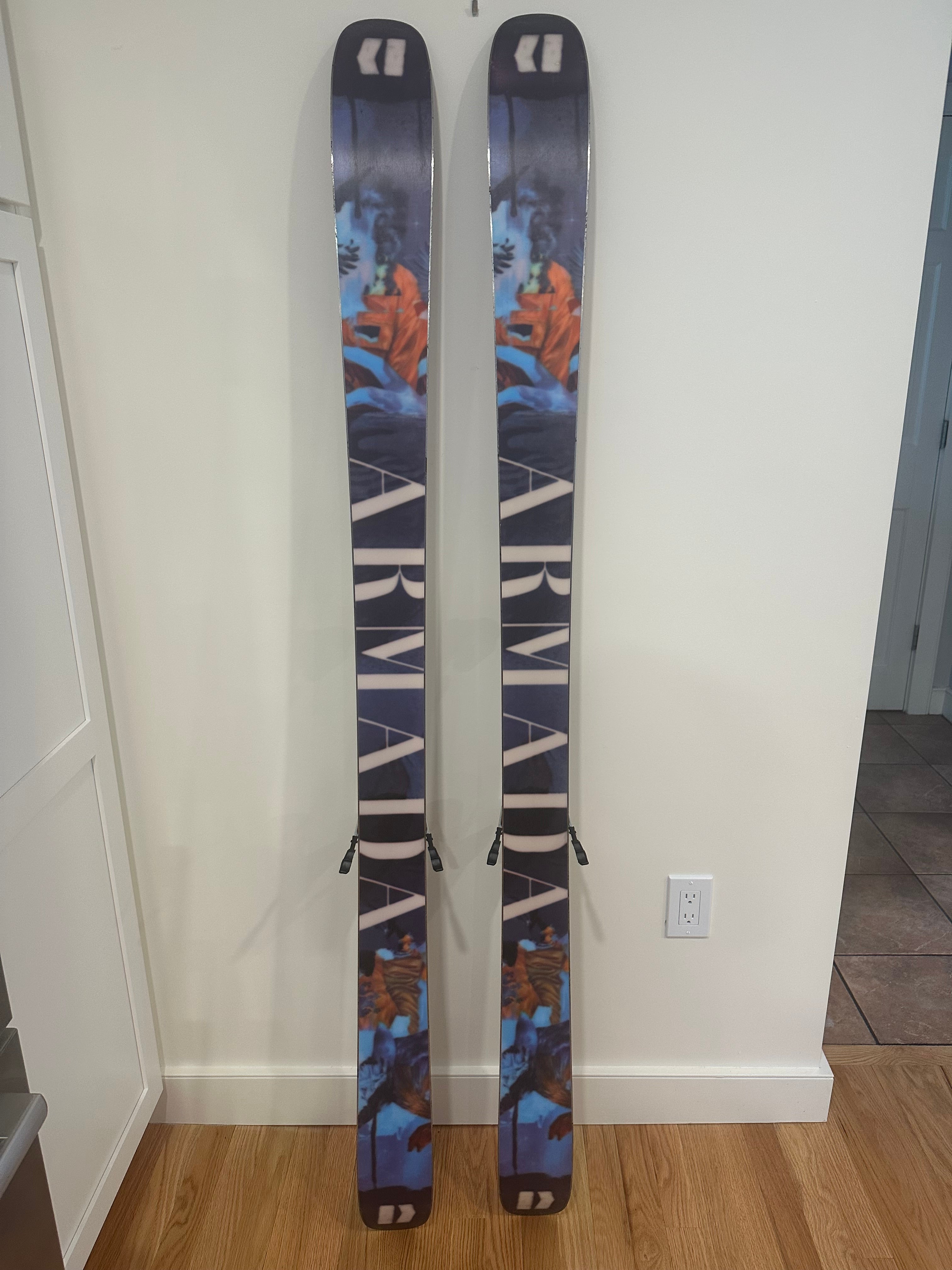 177 cm Armada ARV 96 Skis With Bindings Max Din 13 (Used