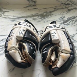 Eagle X70 Gloves 14" - Black/White (Used)