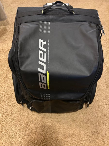 Bauer Elite Sr. Wheeled Hockey Bag