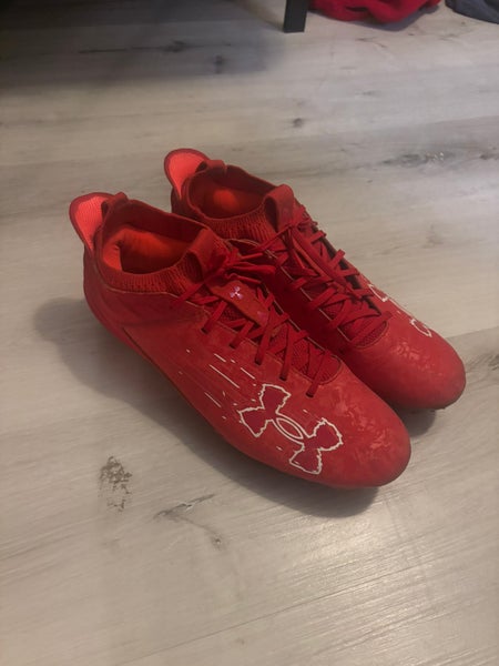 Red Men's Size M 11.5 (W 12.5) Adult Under Armour Molded Cleats Cleats (Used)
