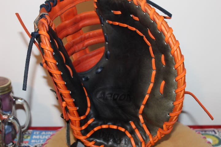First Base RH Wilson A2000 Baseball Glove 12" (Used)