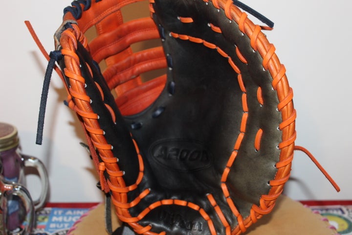 First Base RH Wilson A2000 Baseball Glove 12" (Used)