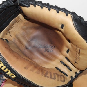 Mizuno RH Catcher's Classic Pro Baseball Glove 34" (Used)