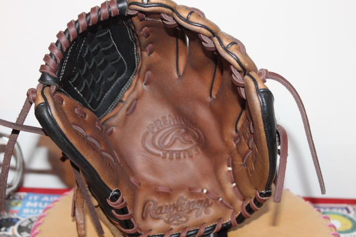 Pitcher's RH Rawlings Premium Series Baseball Glove 12" (Used)