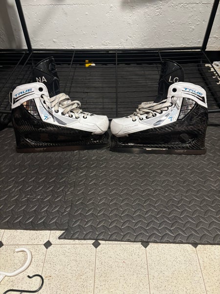 Pro Stock True One Piece Goalie Skates Size 6.5