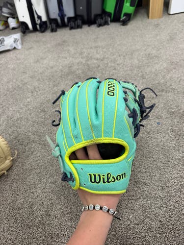 Wilson RH Infield A200 Dp15 Baseball Glove 11.5" (Used)