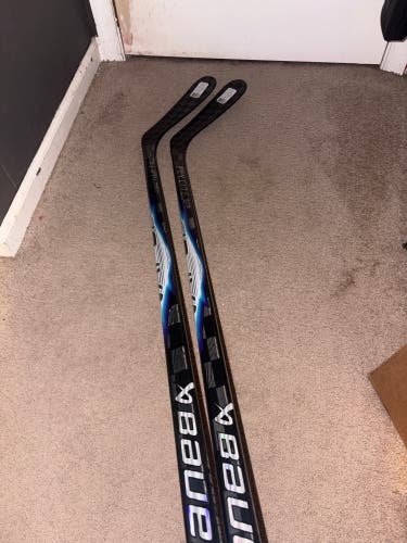 Intermediate Bauer Vapor FlyLite Right Handed Hockey Stick P92 65 Flex (New)