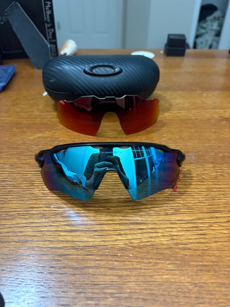 Black Men's Adult One Size Fits All Oakley Radar EV Path Sunglasses (Used)