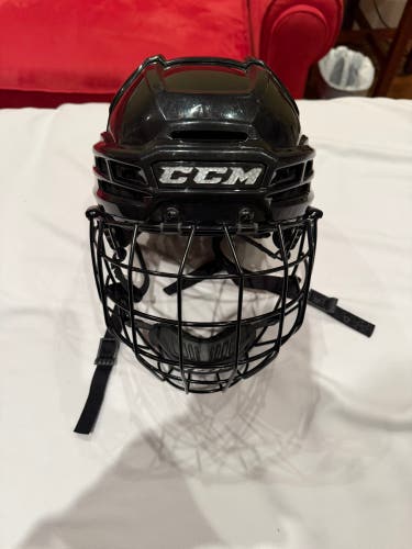 Medium CCM Super Tacks X Helmet (Used)