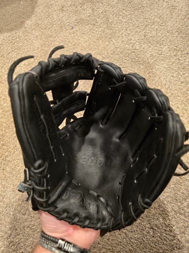 RH Wilson A2000 1788 Baseball Glove 11.25" (Used)