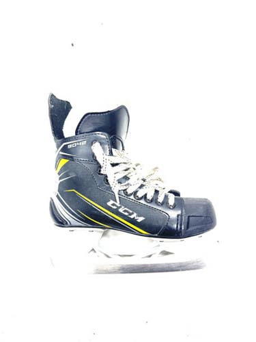Used CCM 9042 TACKS Intermediate Hockey Skate Intermediate 4.0 11860-S000302938