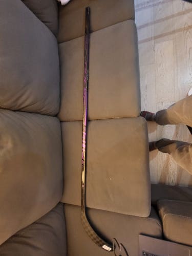 Rare purple Senior Bauer Pulse Right Handed Hockey Stick P92 70 Flex (New)
