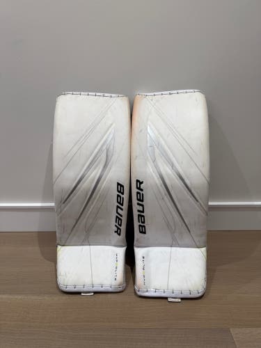 XS Bauer Hyperlite Goalie Leg Pads (Used)