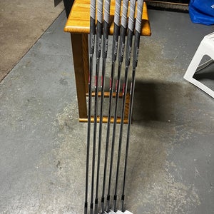 Taylormade p7mb/cb combo set. 4-pw. Left handed