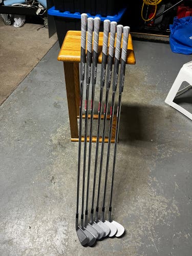 Taylormade p7mb/cb combo set. 4-pw. Left handed
