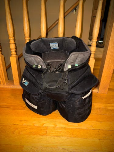 Intermediate Medium Vaughn Velocity V9 Pro Hockey Goalie Pants (Used)