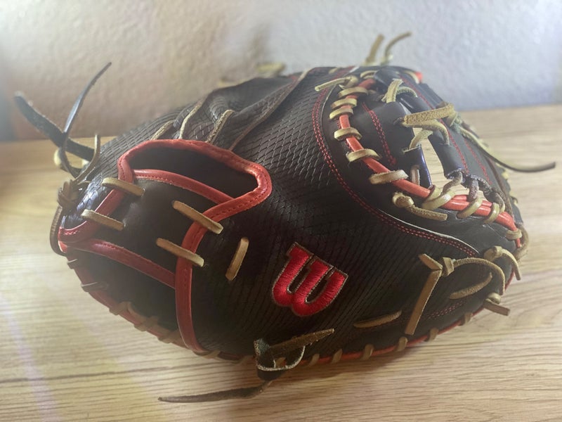 Wilson A2000 RH Catcher's Baseball Glove 34" (New)