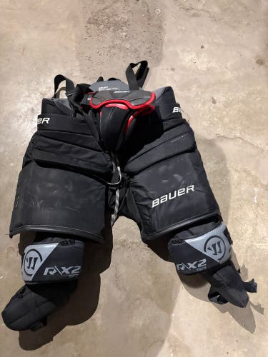 Senior Large 2023 Bauer Elite Hockey Goalie Pants (Used)