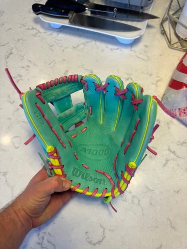 2025 Wilson A1000 RH Infield Baseball Glove 11.5" (New)