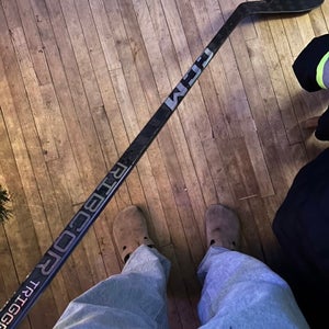 Senior CCM Ribcor Trigger 9 Pro Right Handed Hockey Stick P28 70 Flex (New)