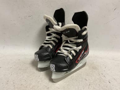 Used CCM JETSPEED FT340 Youth Hockey Skate Youth 09.0 11855-S000197256