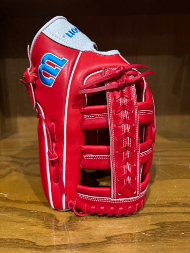 Wilson A2000 1810 RHT Outfield Baseball Glove 12.75" Better Baseball Exclusive