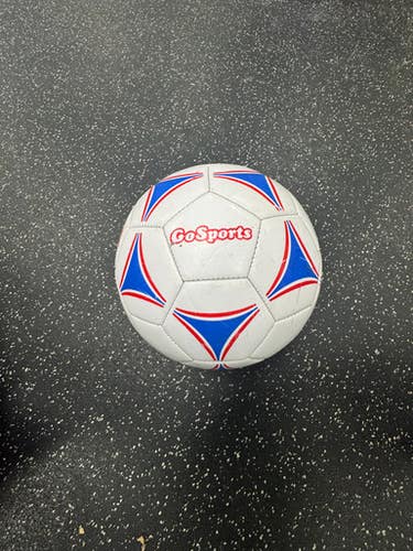 Used GO SPORTS SIZE 5 All Size Soccer Ball White 5 11849-S000034984