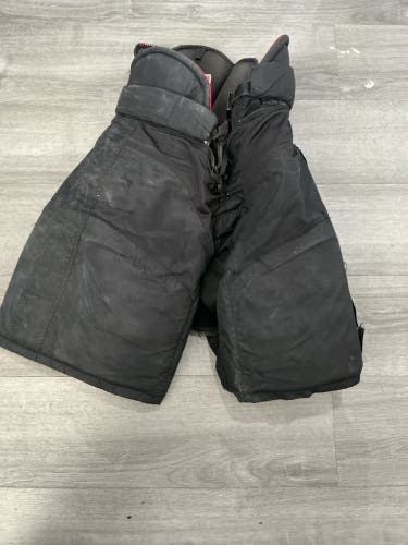 Men's Senior Medium CCM HP45 Hockey Pants Pro Stock (Used)