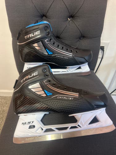 2024 True Catalyst 5X4 Hockey Goalie Skates Regular Width 9.5 (New)