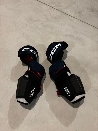 Senior Medium CCM Next Elbow Pads (Used)