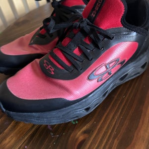 Red Women's Size M 8.0 (W 9.0) Boombah Mid Top (Used)